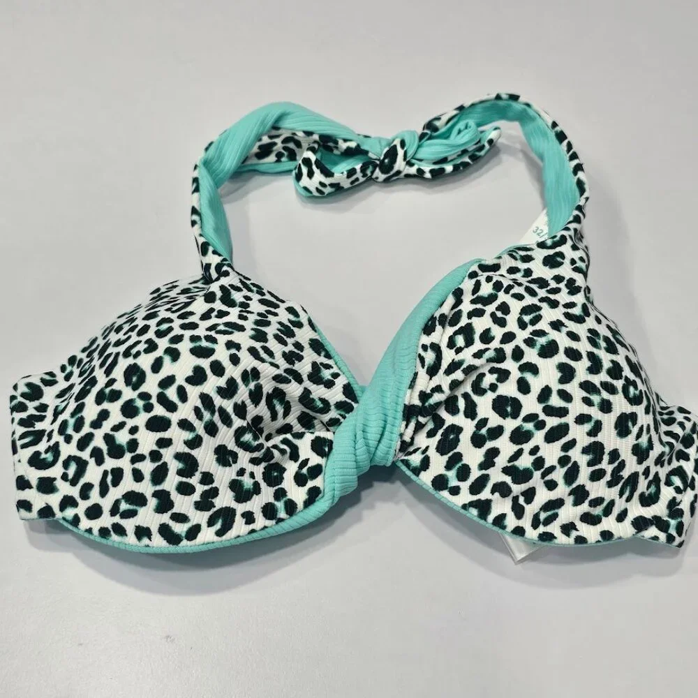 Coco Reef Verso Reversible Bra-Sized Twist-Front Bikini Top